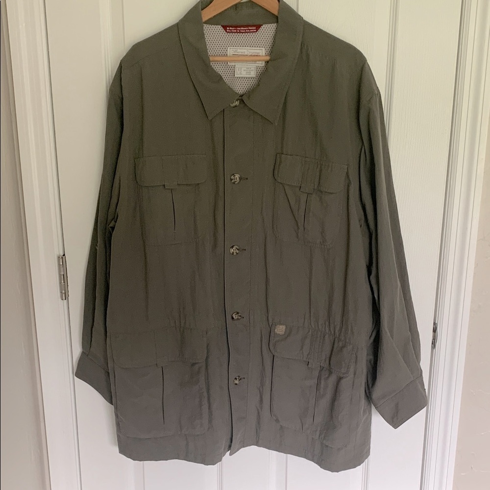 Tilley Endurables Different Drummer jacket size XXL